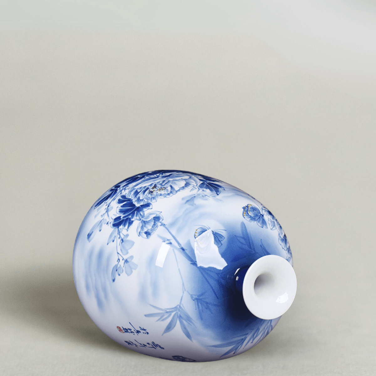 'Guo Se Tian Xiang' 国色天香 Blue and White Porcelain Vase, Traditional Chinese Peony Design, 15.35'' H - Raf LifeStyle