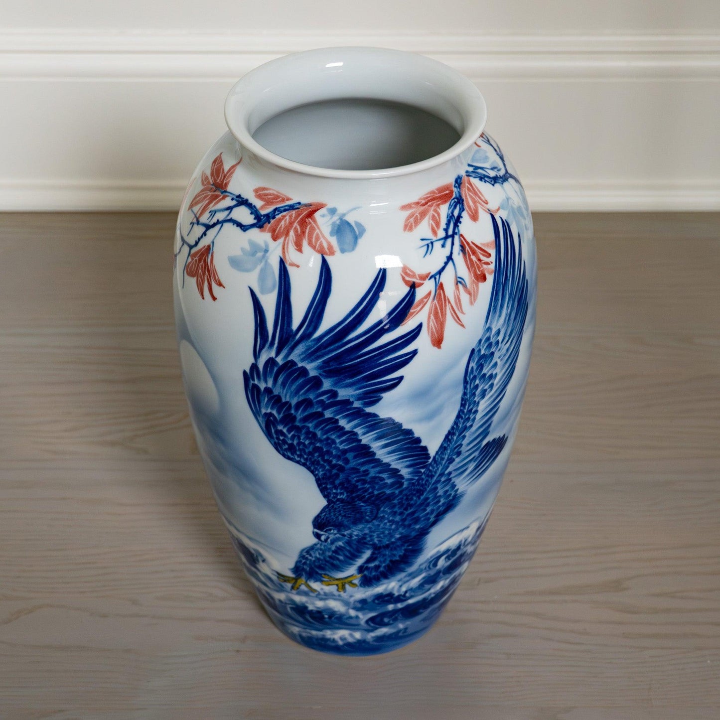 Celestial Eagle Vase 大展宏图 - Raf LifeStyle