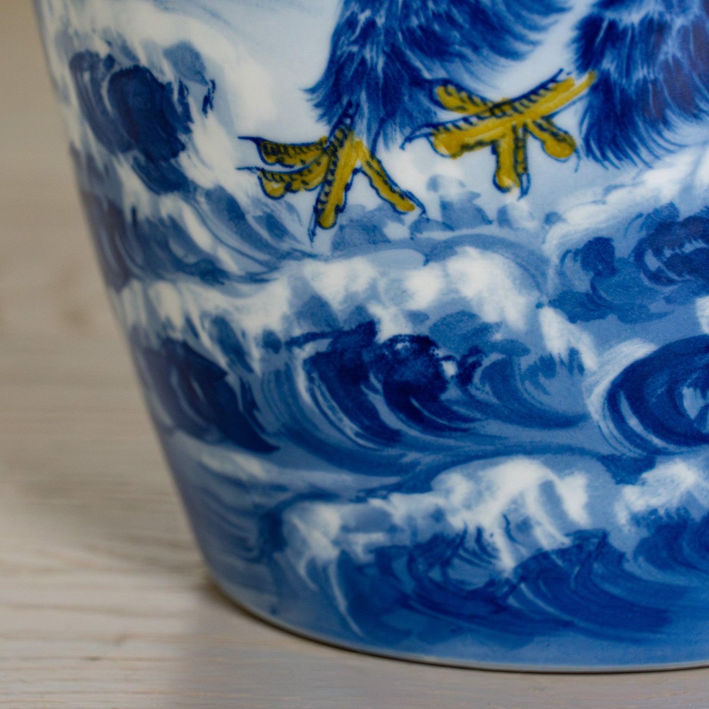 Celestial Eagle Vase 大展宏图 - Raf LifeStyle