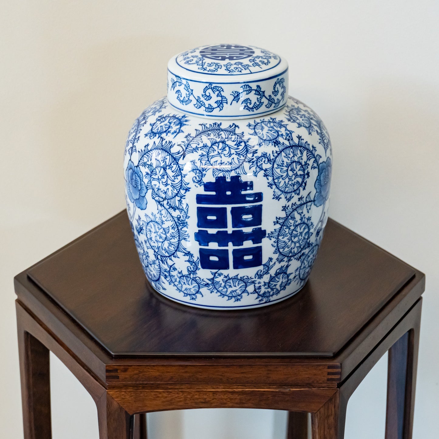 Blue & White Double Happiness Jar with Lid - Large Traditional Chinese Porcelain Vase - Luxurious Home Décor and Collectible