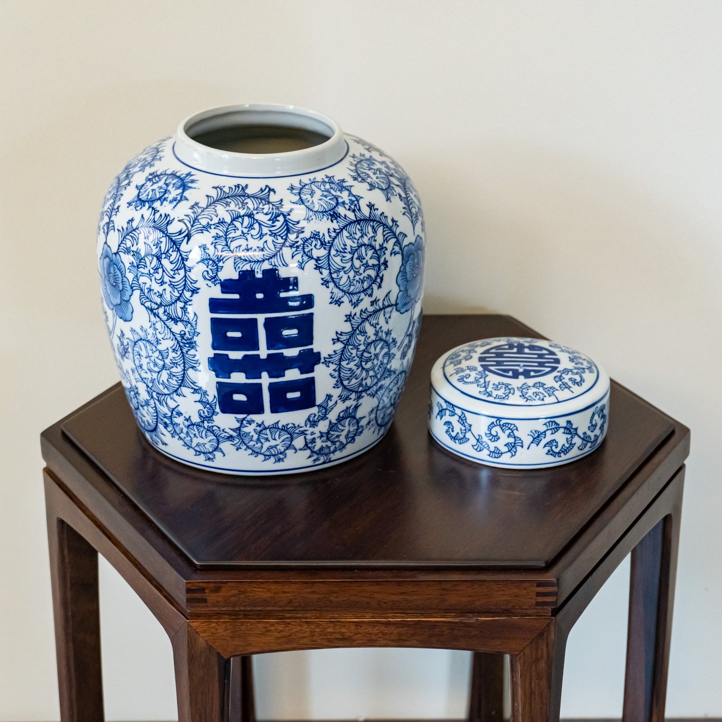 Blue & White Double Happiness Jar with Lid - Large Traditional Chinese Porcelain Vase - Luxurious Home Décor and Collectible