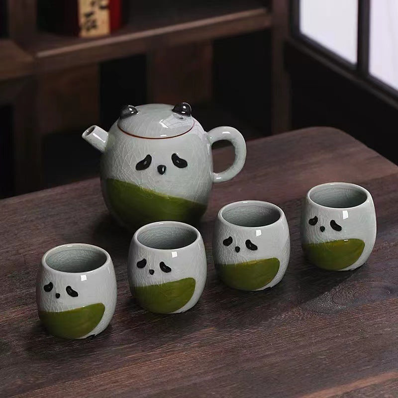 Panda Tea Set (4 cups and 1 teapot)
